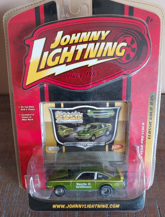 Johnny Lightning '71 Chevy Vega Pro Stock
