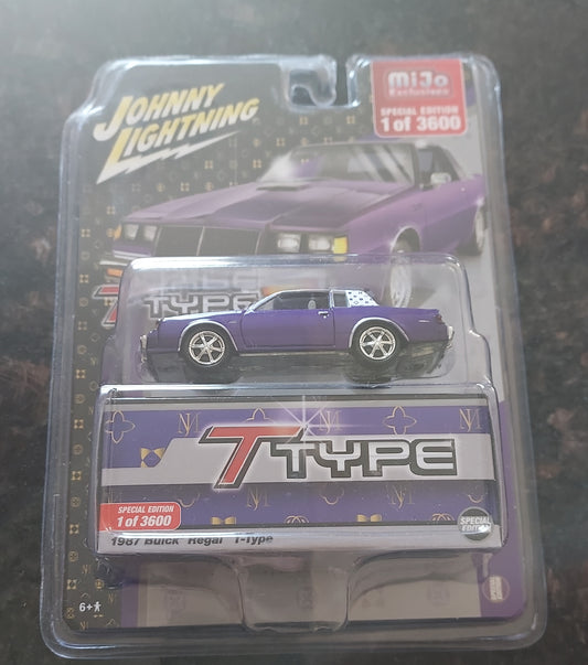 Johnny Lightning Buick Regal T-Type Custom